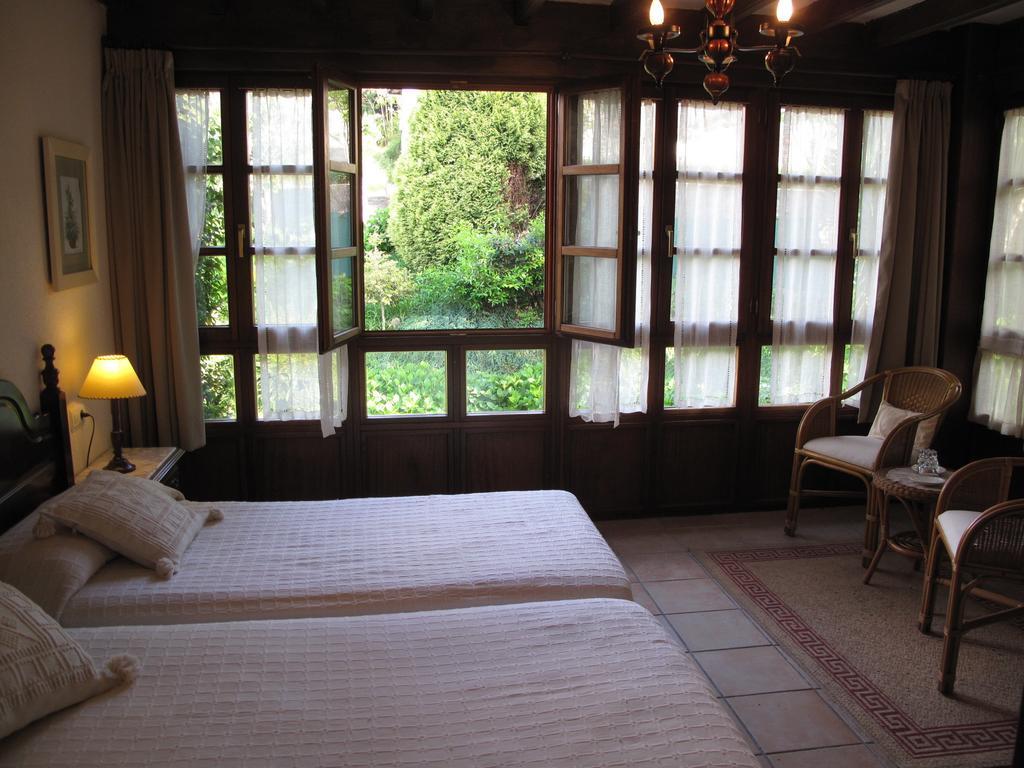 Trisqueles Y Buganvillas Villaviciosa  Pokoj fotografie