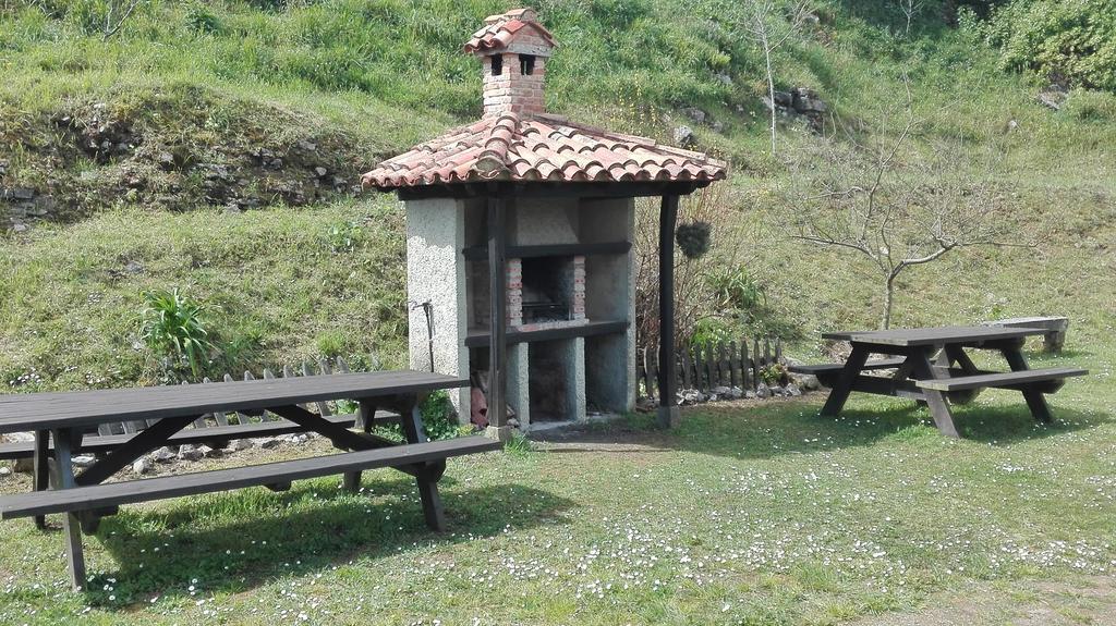 Trisqueles Y Buganvillas Villaviciosa  Exteriér fotografie