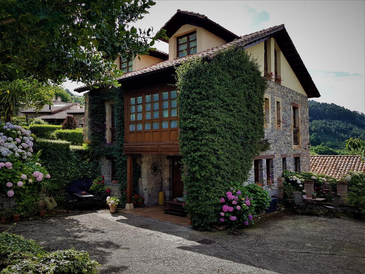Trisqueles Y Buganvillas Villaviciosa  Exteriér fotografie